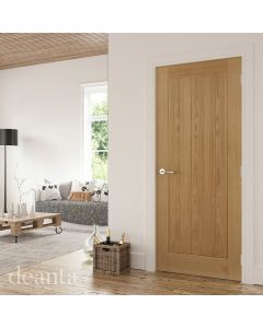 Internal Door Oak Ely Untreated Close Up Lifestyle Image by Deanta Doors